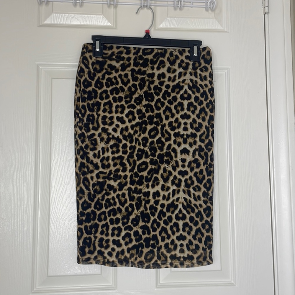 Women’s pencil skirt size medium